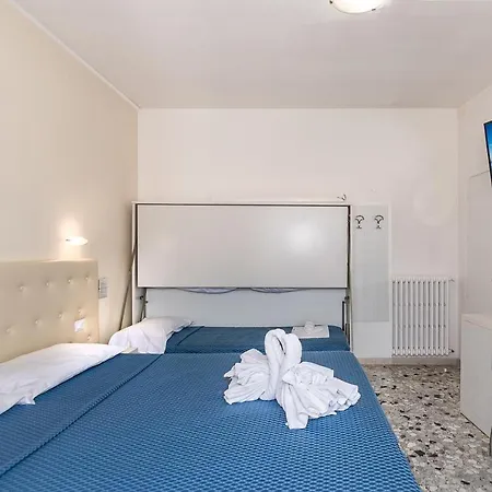 ホテル Caribe 3*