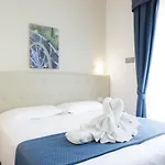 Hotel Caribe 3*